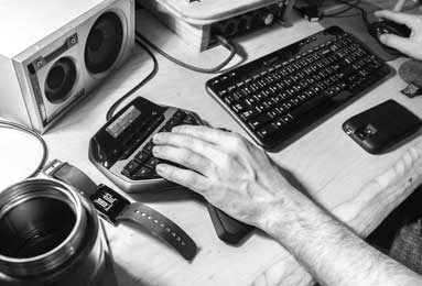 炸了！1.3亿镑砸中场！曼联6500万清冗员，重建大洗牌能否逆袭？